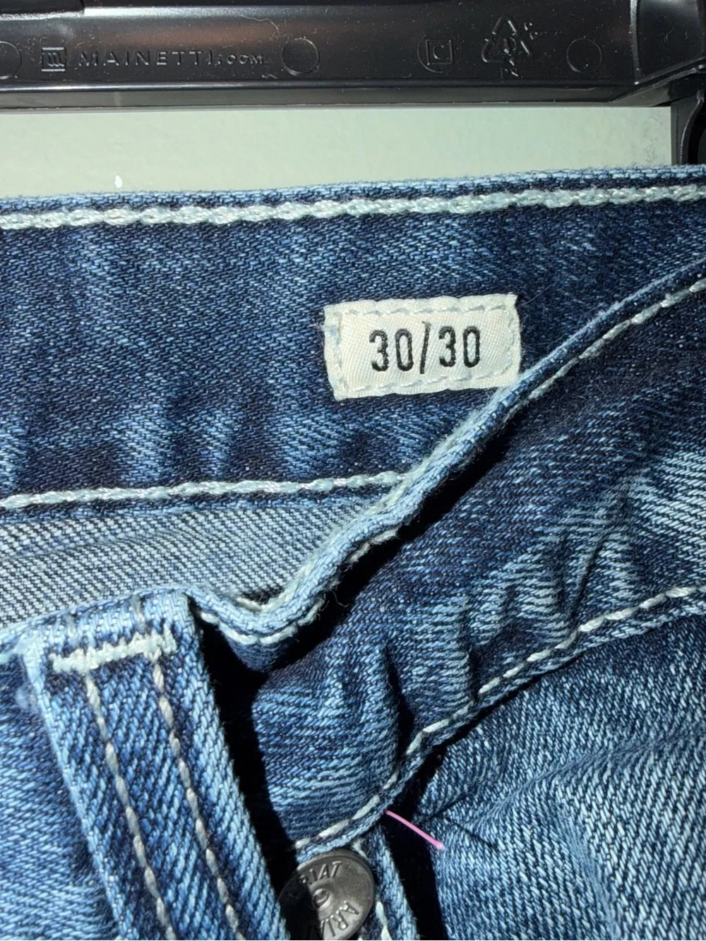 Ariat Slim Straight Men's Jeans in Medium Wash Blue 30X30